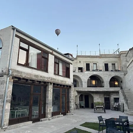 Leyla Cave House Bed & Breakfast 3*